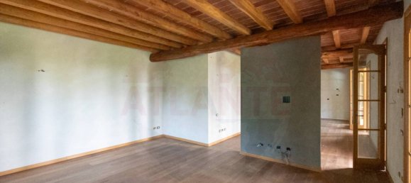 Дом с 8 спальнями в Кьяри, Италия № 121602 24