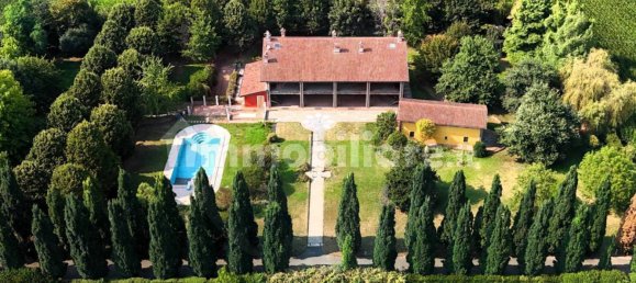 Дом с 8 спальнями в Кьяри, Италия № 121602 6