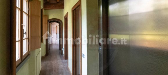 Дом с 8 спальнями в Кьяри, Италия № 121602 7