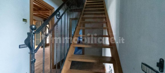 Дом с 8 спальнями в Кьяри, Италия № 121602 41