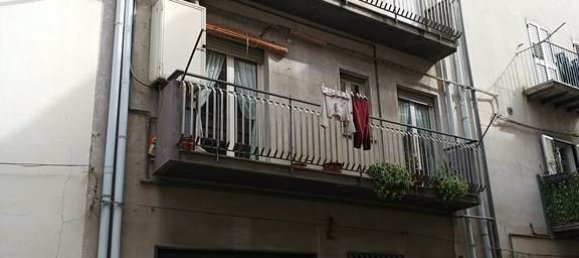 7 bedrooms House in Leonforte, Italy No. 155991 4