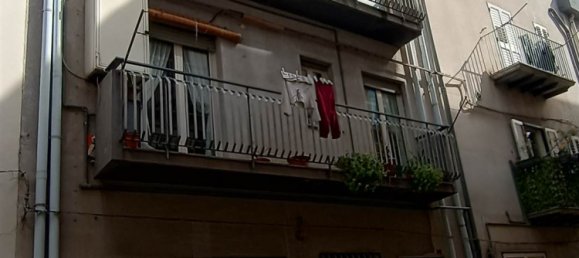 7 bedrooms House in Leonforte, Italy No. 155991 3