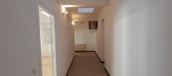 242m² Office in Tulle, France No. 312661 8