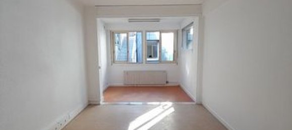 242m² Office in Tulle, France No. 312661 5