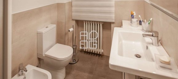 4 Schlafzimmer Haus in San Felice del Benaco, Italy, Nr. 78690 16