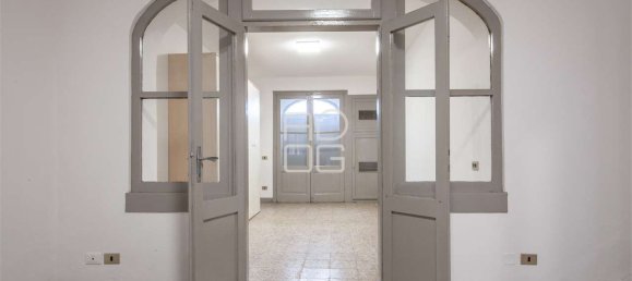 4 Schlafzimmer Haus in San Felice del Benaco, Italy, Nr. 78690 25