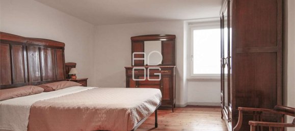 4 Schlafzimmer Haus in San Felice del Benaco, Italy, Nr. 78690 8