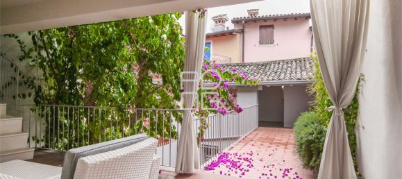 4 Schlafzimmer Haus in San Felice del Benaco, Italy, Nr. 78690 21