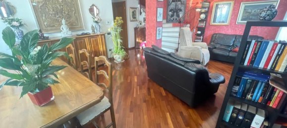 3 bedrooms Villa in Villa Cortese, Italy No. 8985 11