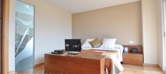 4 bedrooms Townhouse in Gava, Spain No. 102 8