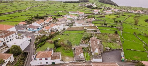 2 bedrooms House in Angra do Heroismo, Portugal No. 17688 5