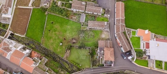 2 bedrooms House in Angra do Heroismo, Portugal No. 17688 2