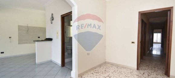 3 Schlafzimmer Wohnung in Paterno, Italy, Nr. 296168 11