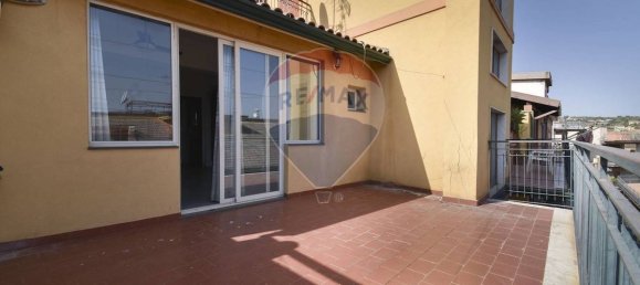 3 Schlafzimmer Wohnung in Paterno, Italy, Nr. 296168 2