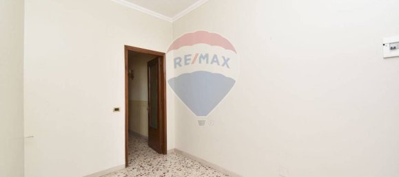 3 Schlafzimmer Wohnung in Paterno, Italy, Nr. 296168 12