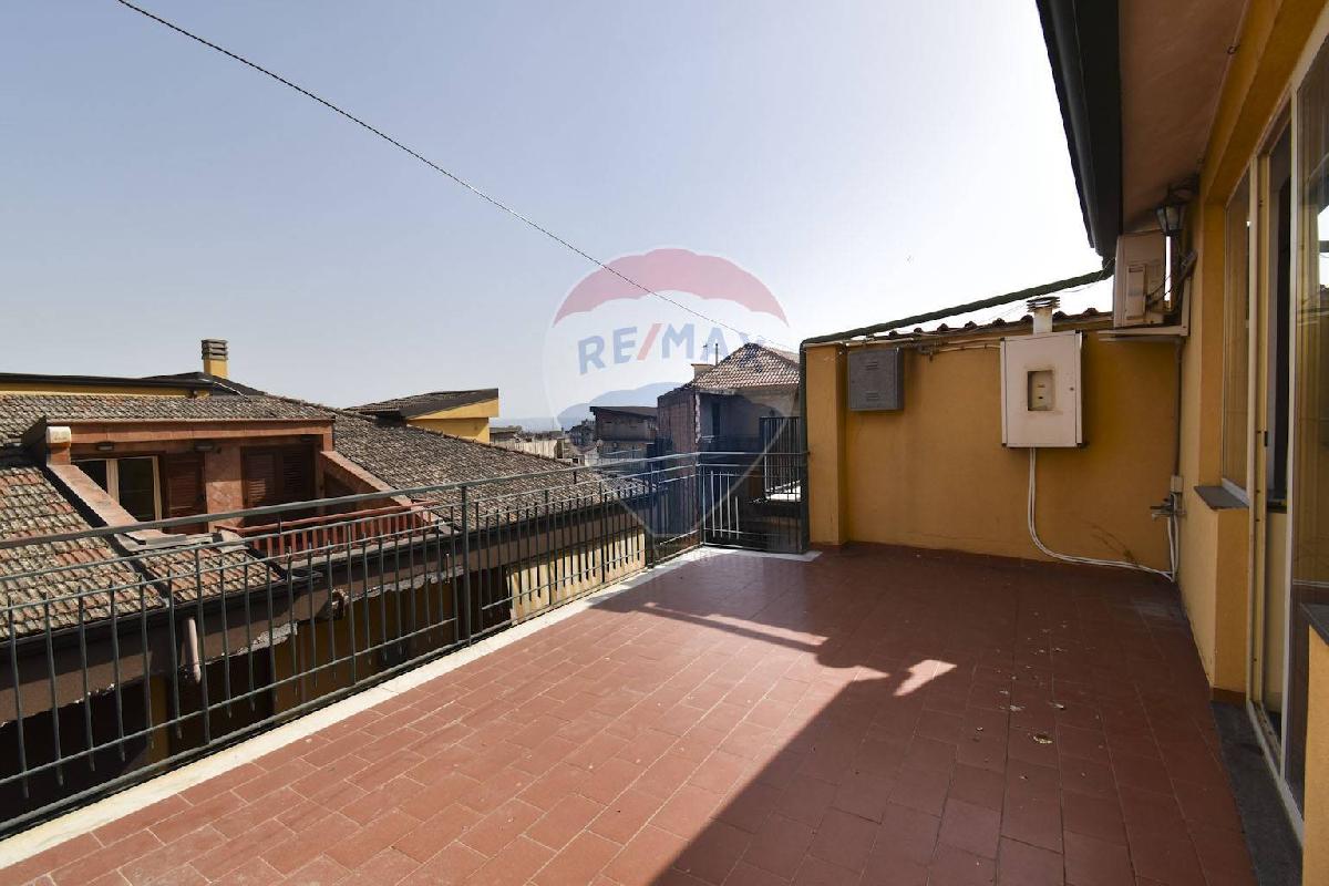 3 Schlafzimmer Wohnung in Paterno, Italy, Nr. 296168