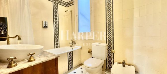 3 bedrooms Apartment in Eixample, Spain No. 190321 12