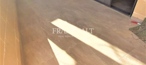 Apartamento de 3 dormitorios en Fontana, Malta No. 5861 21