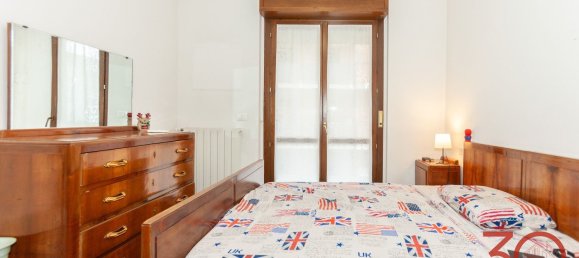 Квартира с 2 комнатами в Традате, Италия № 283231 24