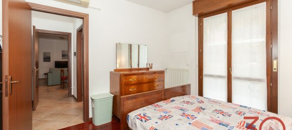 Квартира с 2 комнатами в Традате, Италия № 283231 27