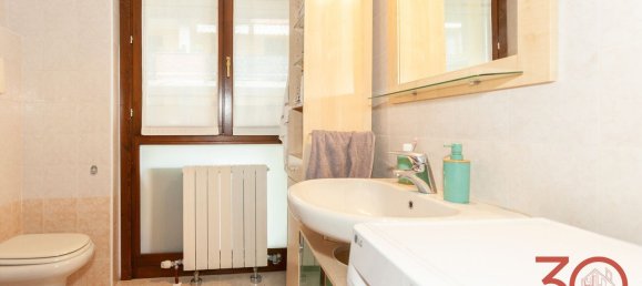 Квартира с 2 комнатами в Традате, Италия № 283231 30