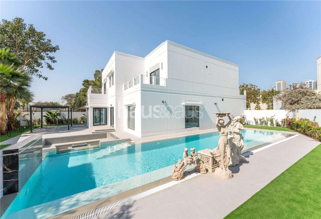 6 bedrooms Villa in Meadows, UAE No. 98579