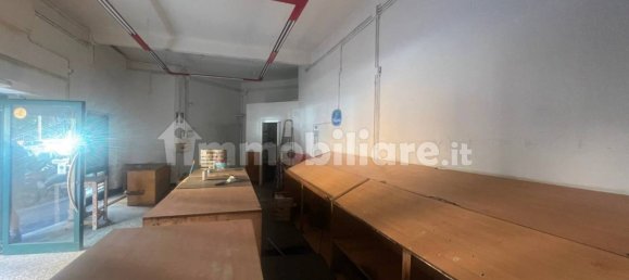 1-Zimmer Gewerbliche Immobilie in Genoa, Italy, Nr. 329983 4