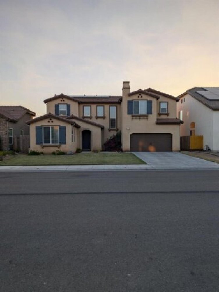 5 bedrooms House in Clovis, USA No. 377223