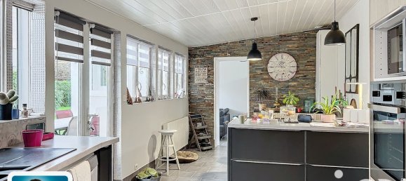 Casa de 5 dormitorios en Maintenon, France No. 50010 2