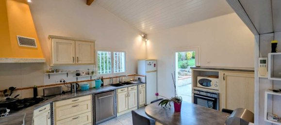 Дом с 4 спальнями в Пинель-Отрив, Франция № 197565 25