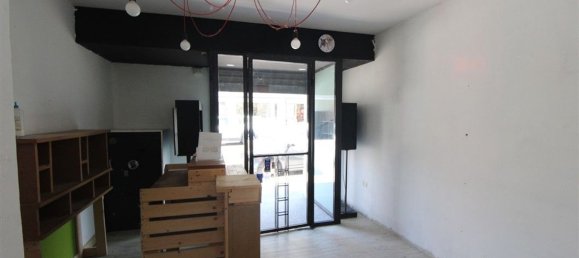 2 rooms Commercial property in Florence, Italy No. 151325 13