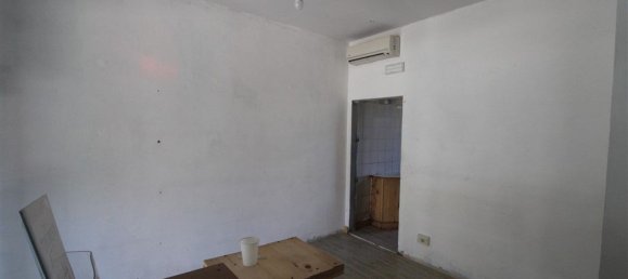 2 rooms Commercial property in Florence, Italy No. 151325 10