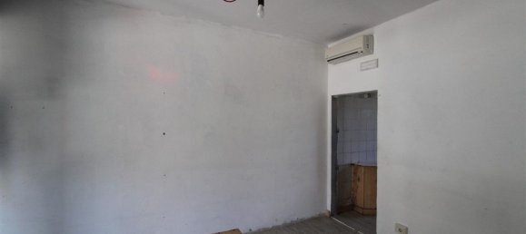 2 rooms Commercial property in Florence, Italy No. 151325 11