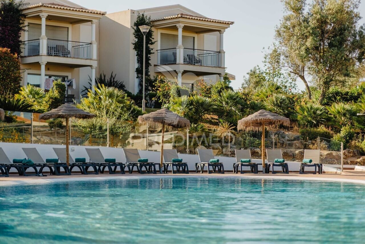 2 bedrooms Hotel in Lagoa, Portugal No. 91490