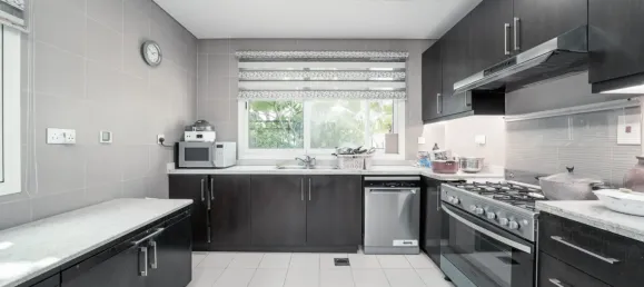 Villa de 3 dormitorios en Dubai, UAE No. 108378 5