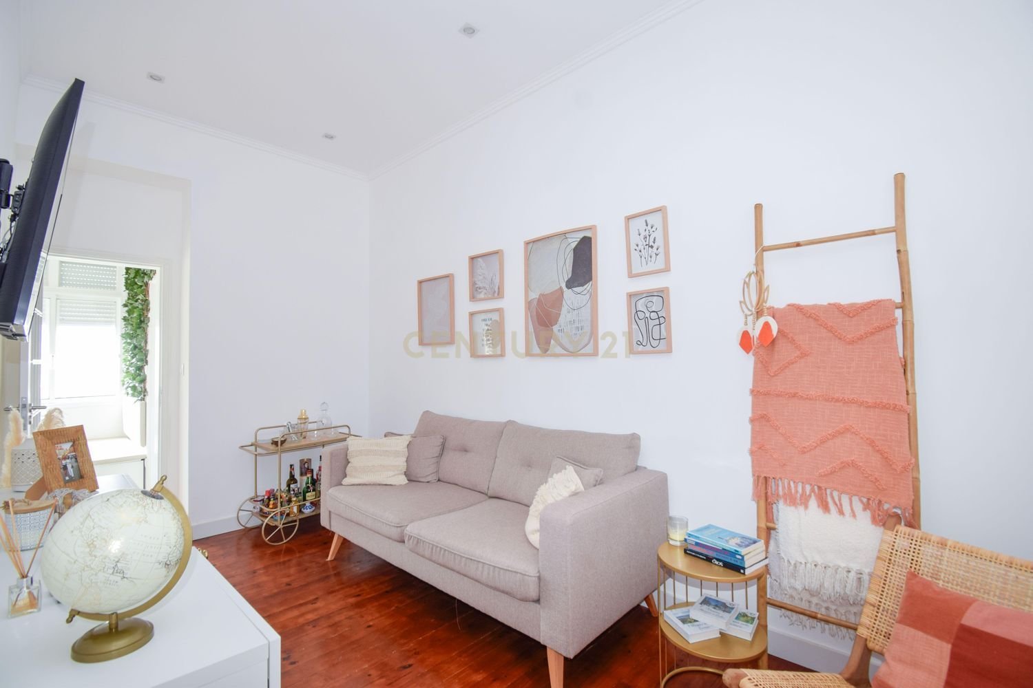 2 bedrooms Apartment in Lisbon, Portugal No. 10682