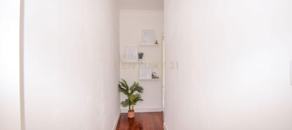 2 bedrooms Apartment in Lisbon, Portugal No. 10682 14