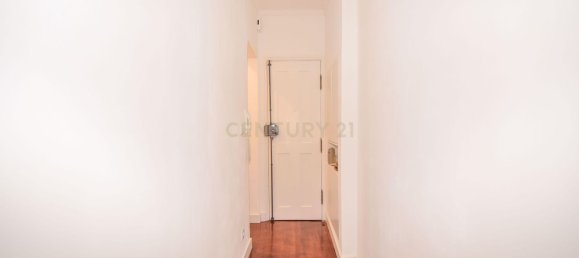 2 bedrooms Apartment in Lisbon, Portugal No. 10682 15