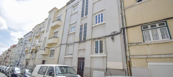 2 bedrooms Apartment in Lisbon, Portugal No. 10682 16