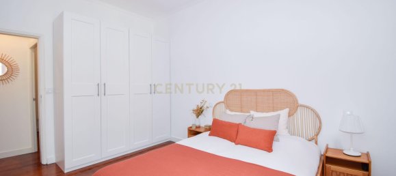2 bedrooms Apartment in Lisbon, Portugal No. 10682 10