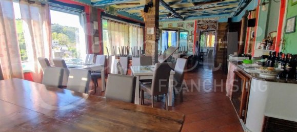 220m² Building in Bacoli, Italy No. 135377 10