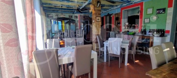 220m² Building in Bacoli, Italy No. 135377 11