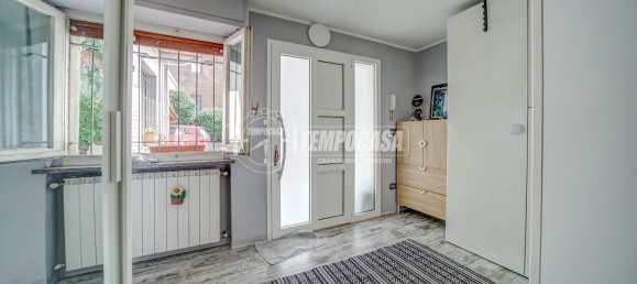 3 bedrooms Apartment in Somma Lombardo, Italy No. 361302 9