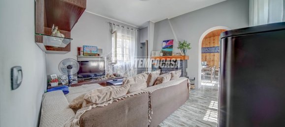 3 bedrooms Apartment in Somma Lombardo, Italy No. 361302 4