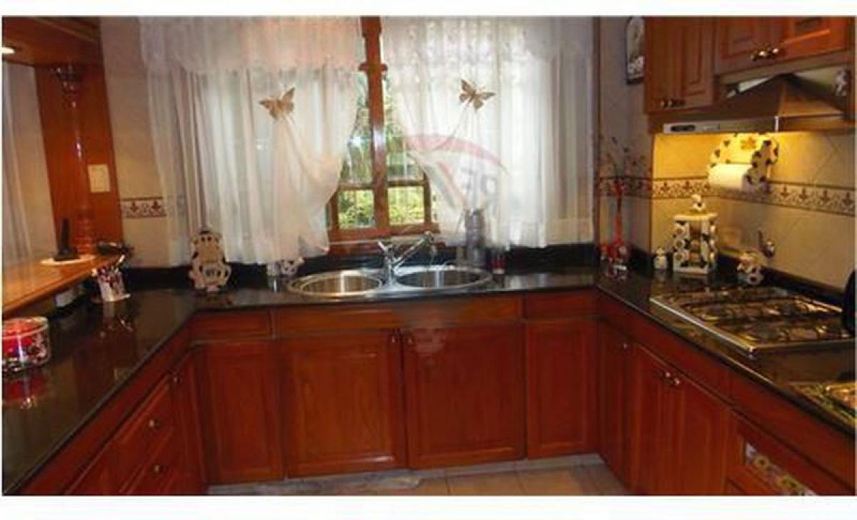 Квартира с 4 спальнями в Авельянеда, Аргентина № 59171