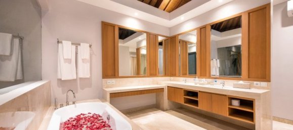 5 bedrooms Villa in South Kuta, Indonesia No. 2907 25