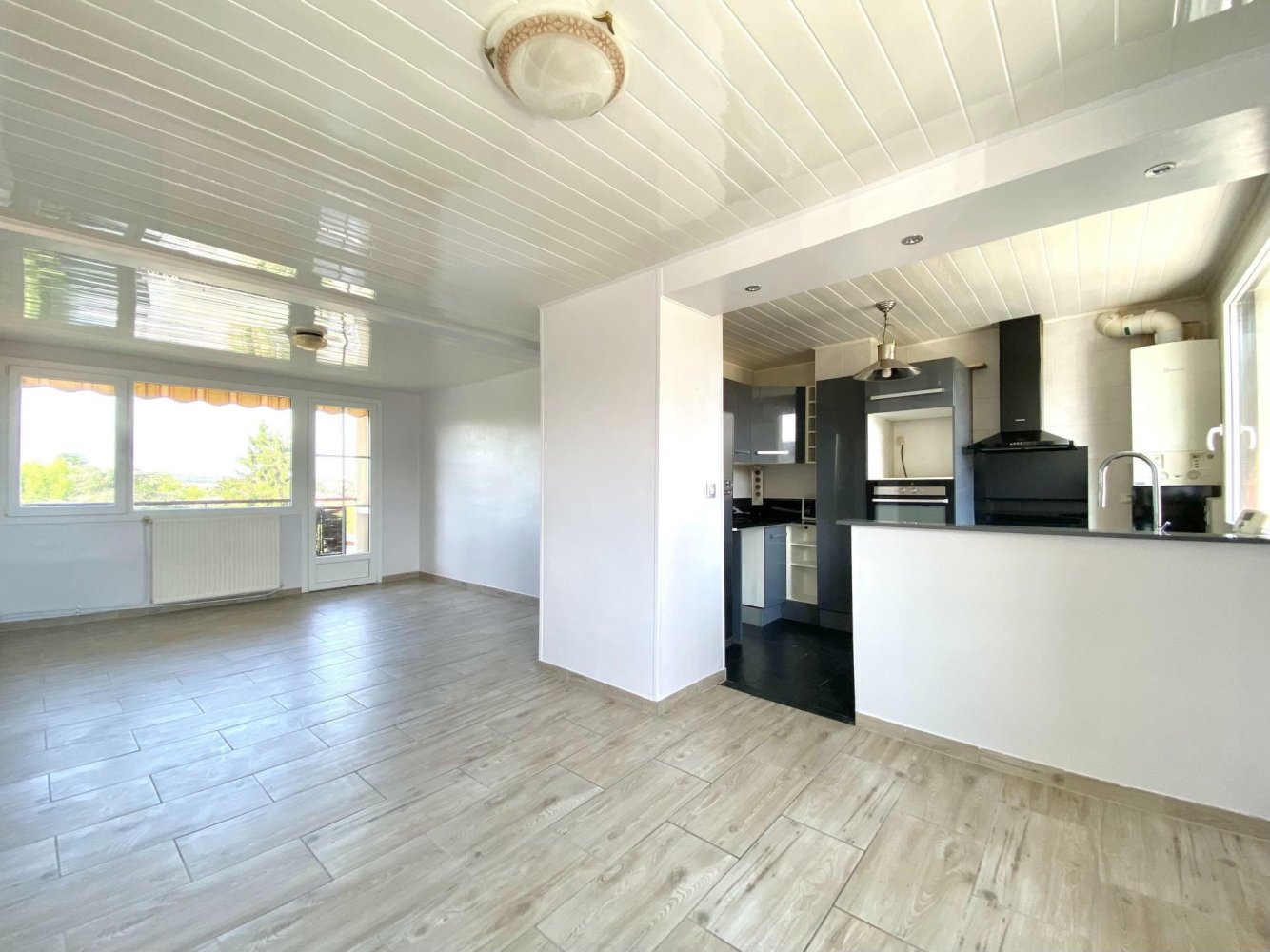 2 Schlafzimmer Wohnung in Fresnes, France, Nr. 298968