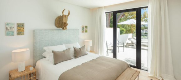 6 bedrooms Villa in Marbella, Spain No. 20484 19