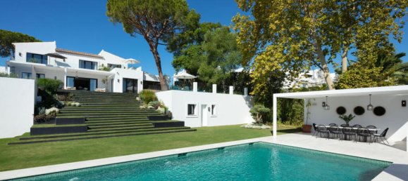 6 bedrooms Villa in Marbella, Spain No. 20484 16