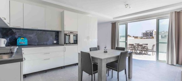 2 bedrooms Apartment in Saint Julian's, Malta No. 7141 11